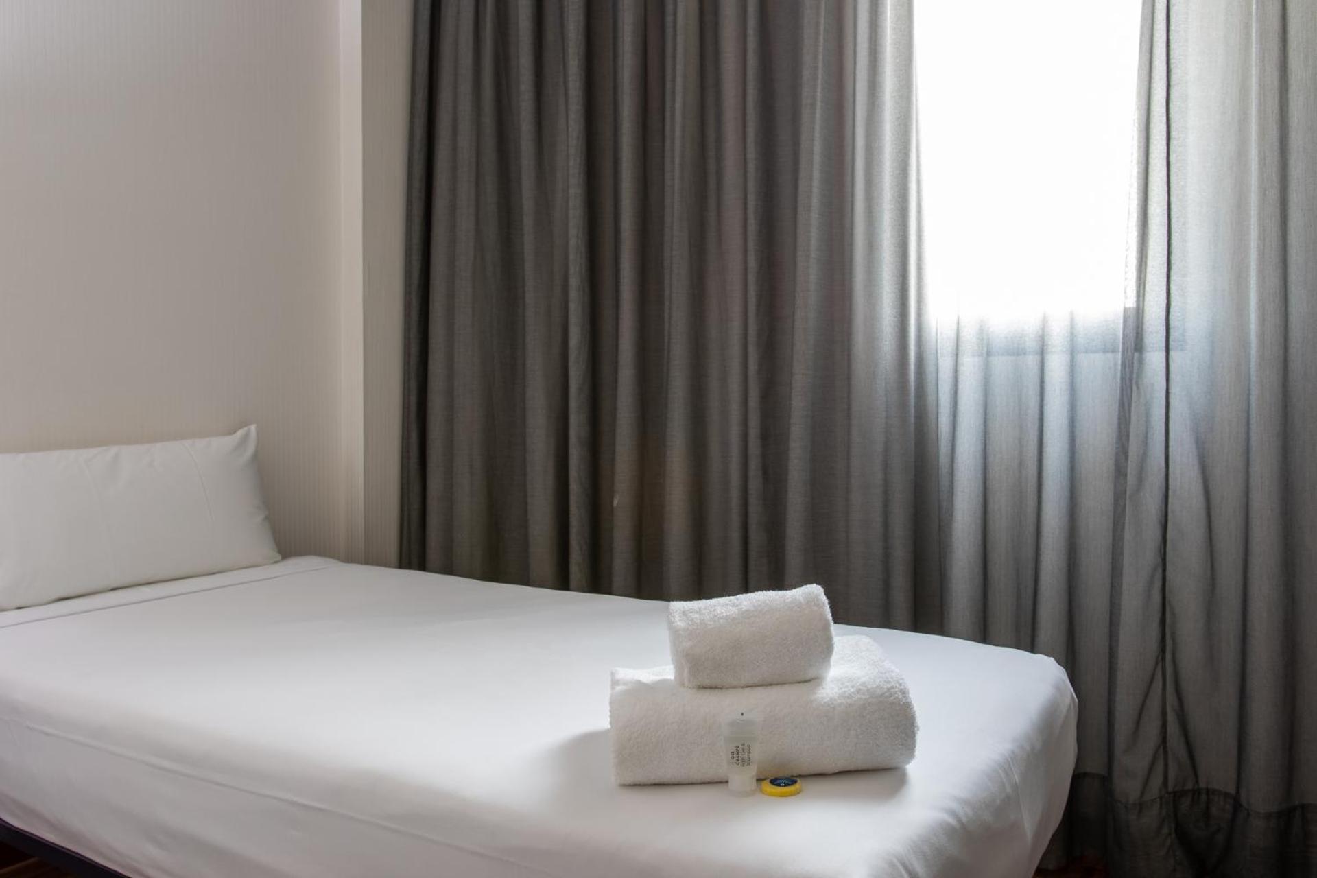 Hotel Ciudad De Мостолес Екстер'єр фото