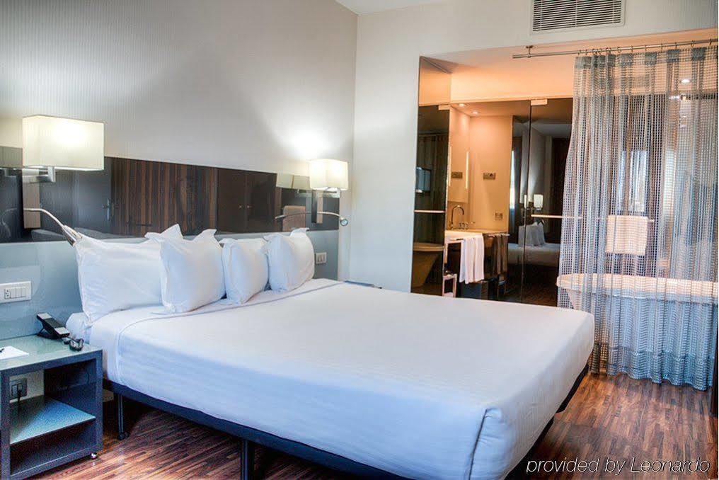 Hotel Ciudad De Мостолес Екстер'єр фото
